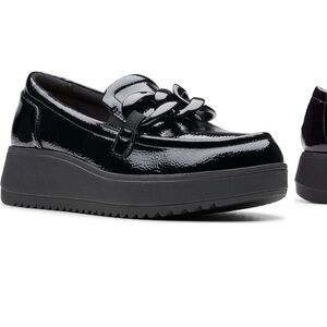 Clarks Black Patent Leather Loafers 8.5WW